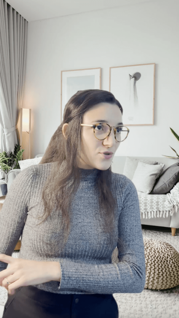 La créatrice Intello, Inès et le droit